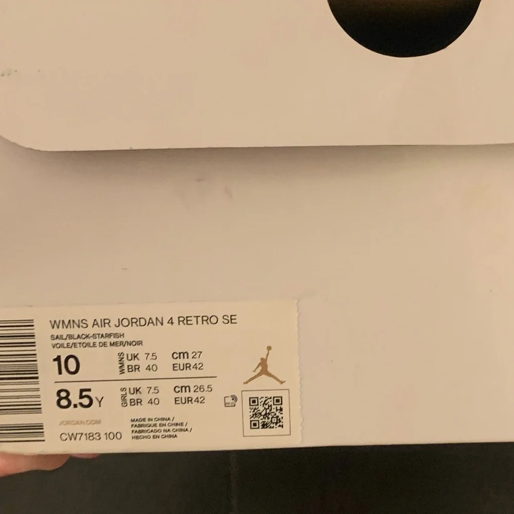Jordan 4‎ ‘Starfish’